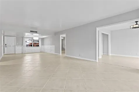 4007 N Cypress Drive Pompano Beach FL 33069