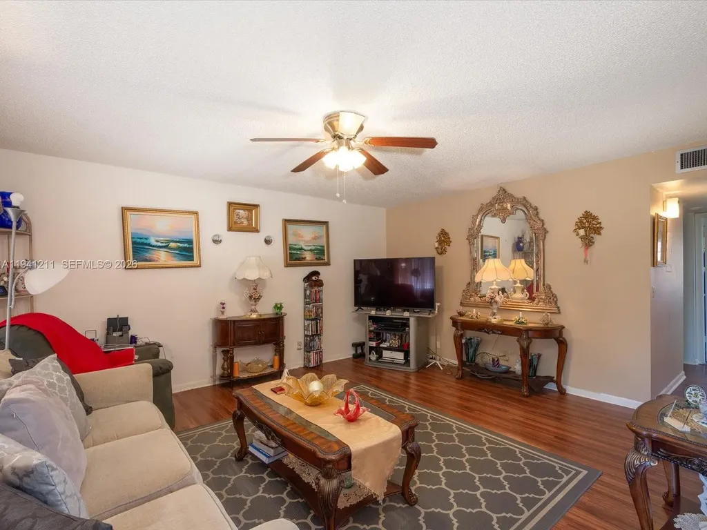 414 Capri I Delray Beach FL 33484