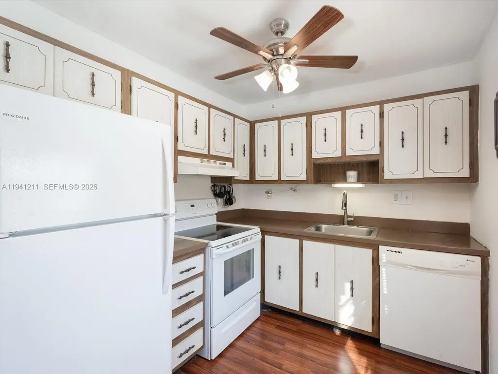 414 Capri I Delray Beach FL 33484