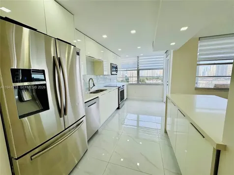 18041 Biscayne Boulevard *BOAT Slip & Unit* Aventura FL 33160
