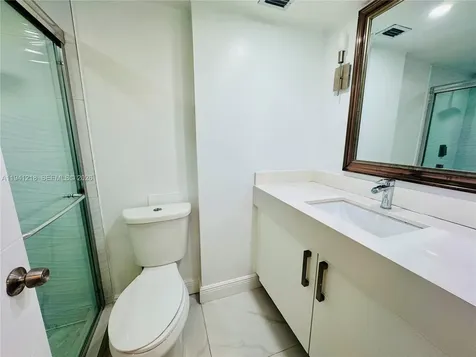 18041 Biscayne Boulevard *BOAT Slip & Unit* Aventura FL 33160