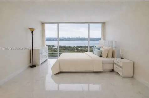 18041 Biscayne Boulevard *BOAT Slip & Unit* Aventura FL 33160