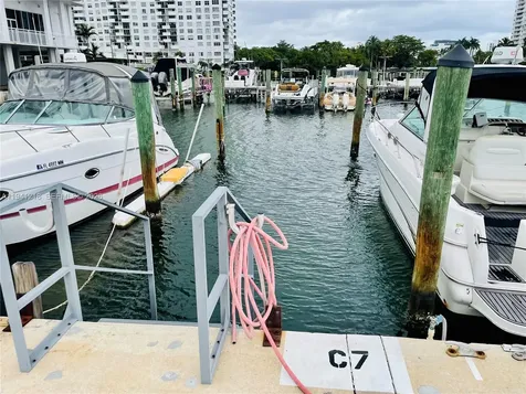 18041 Biscayne Boulevard *BOAT Slip & Unit* Aventura FL 33160
