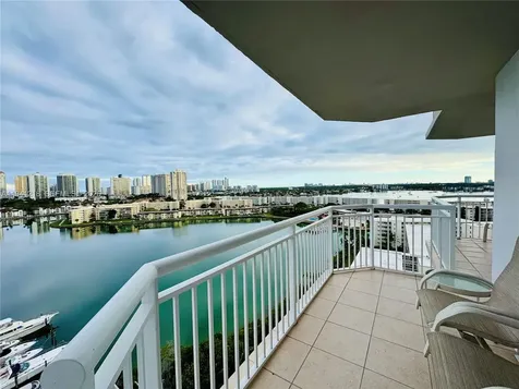 18041 Biscayne Boulevard *BOAT Slip & Unit* Aventura FL 33160