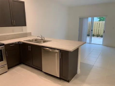 1271 SE 27th Terrace Homestead FL 33035