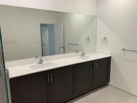 1271 SE 27th Terrace Homestead FL 33035
