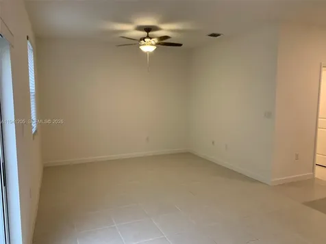 1271 SE 27th Terrace Homestead FL 33035