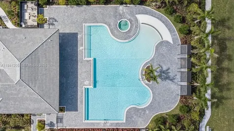 1271 SE 27th Terrace Homestead FL 33035
