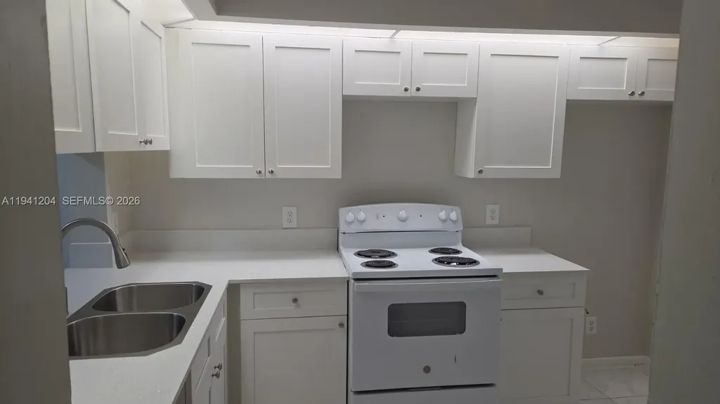 202 Lake Pointe Drive Oakland Park FL 33309