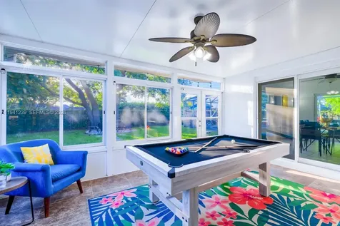 312 N Luna Court Hollywood FL 33021
