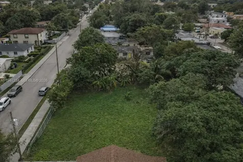3300 NW 10th Avenue Miami FL 33127