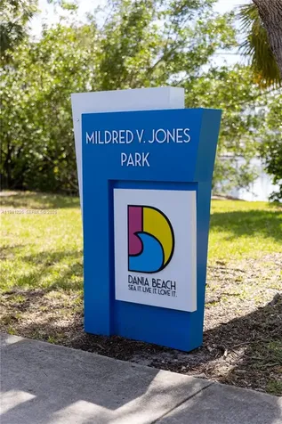 250 NW 14th Way Dania Beach FL 33004