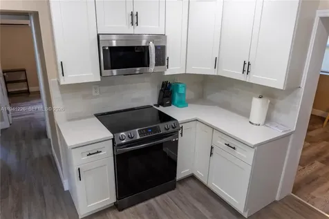250 NW 14th Way Dania Beach FL 33004