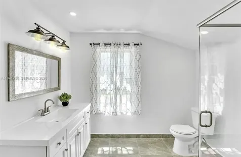 211 SE 9th Street Hallandale Beach FL 33009