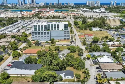 211 SE 9th Street Hallandale Beach FL 33009