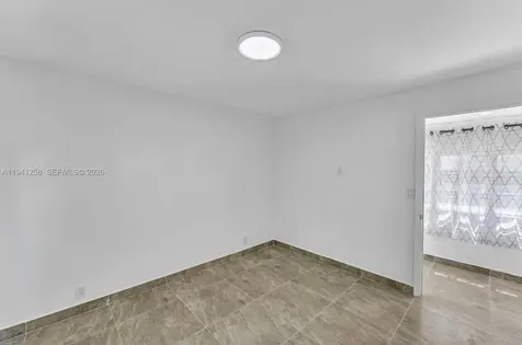 211 SE 9th Street Hallandale Beach FL 33009