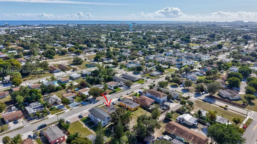130 - 132 - 134 - 136 SW 8th Avenue Delray Beach FL 33444