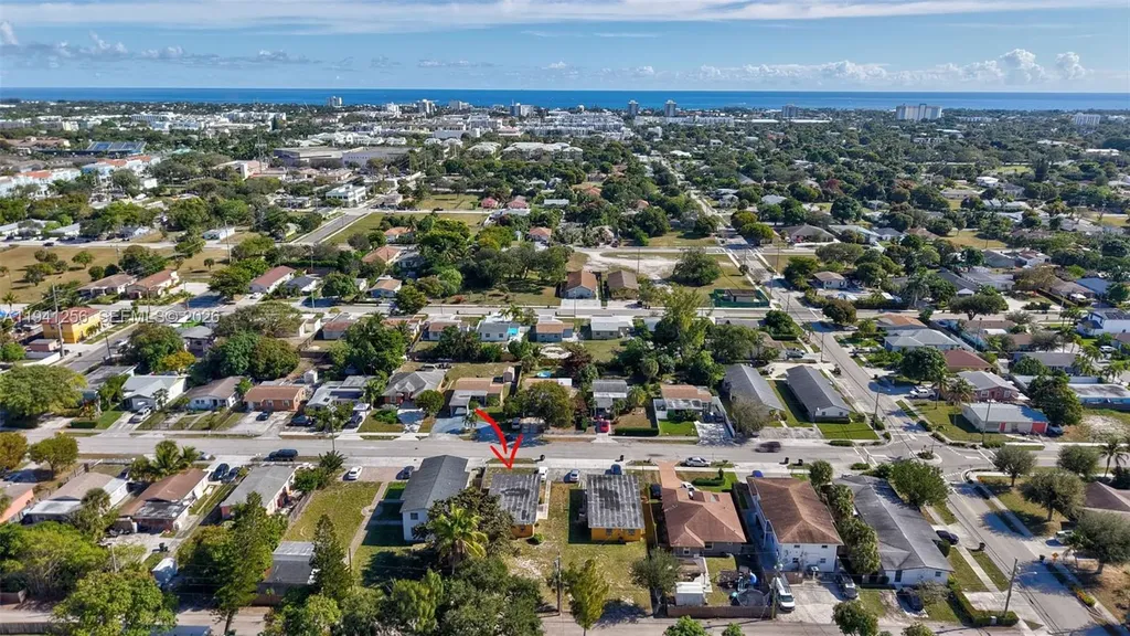 130 - 132 - 134 - 136 SW 8th Avenue Delray Beach FL 33444