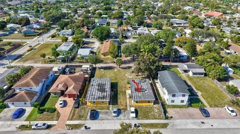 130 - 132 - 134 - 136 SW 8th Avenue Delray Beach FL 33444