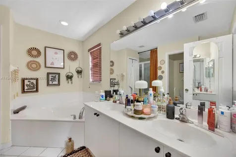 1520 NE 36th Avenue Homestead FL 33033