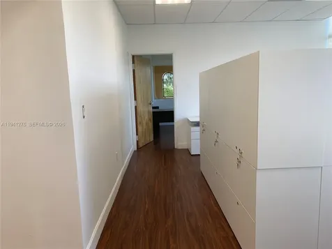 1607 Ponce De Leon Boulevard Coral Gables FL 33134