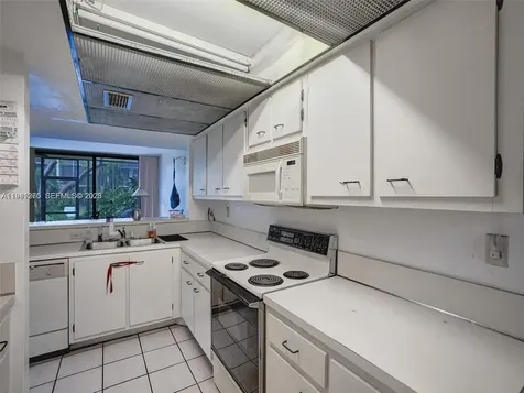 2910 SW 87th Terrace Davie FL 33328