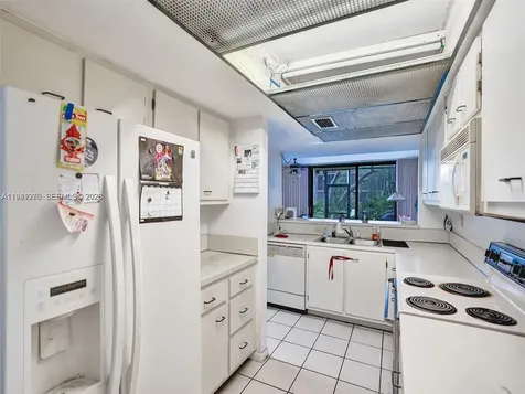 2910 SW 87th Terrace Davie FL 33328