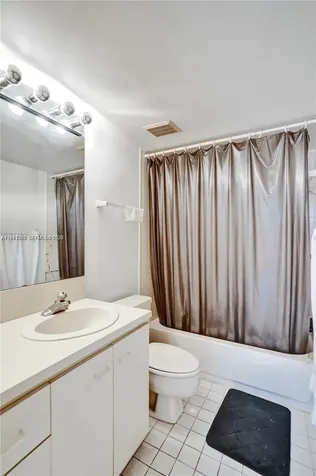 2910 SW 87th Terrace Davie FL 33328