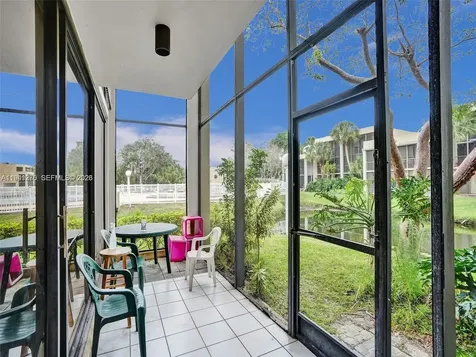 2910 SW 87th Terrace Davie FL 33328