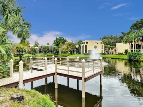 2910 SW 87th Terrace Davie FL 33328