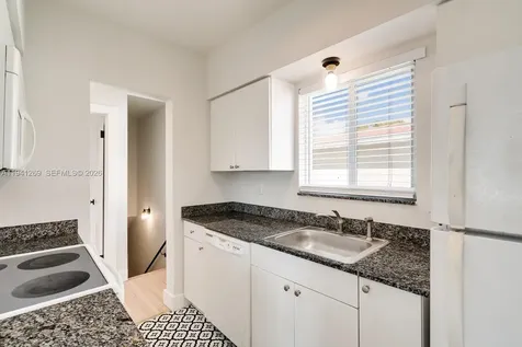 2922 S Le Jeune Road Coral Gables FL 33134
