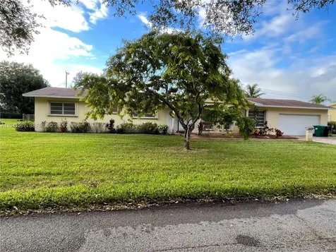 8492 SW 102nd Street Miami FL 33156