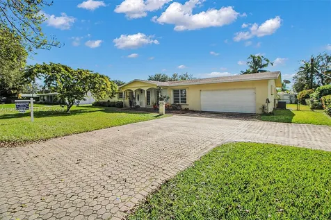 8492 SW 102nd Street Miami FL 33156