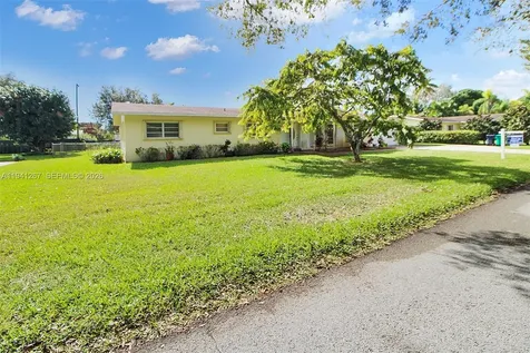 8492 SW 102nd Street Miami FL 33156