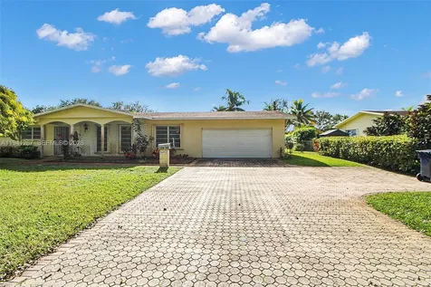 8492 SW 102nd Street Miami FL 33156