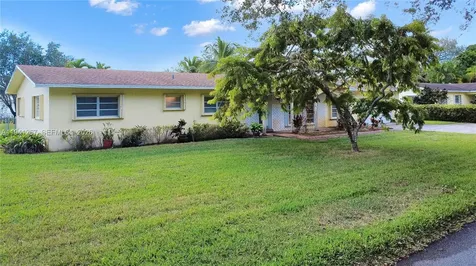 8492 SW 102nd Street Miami FL 33156