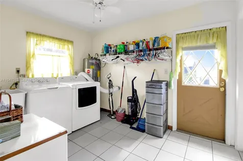 8492 SW 102nd Street Miami FL 33156