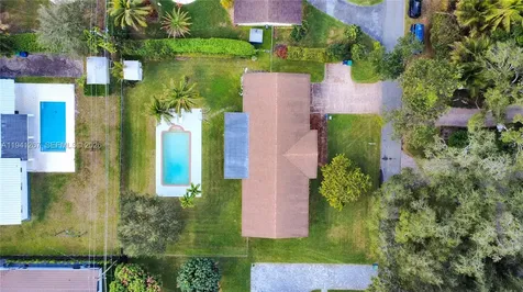 8492 SW 102nd Street Miami FL 33156