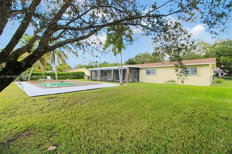 8492 SW 102nd Street Miami FL 33156