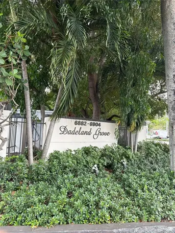 6900 N Kendall Drive Pinecrest FL 33156