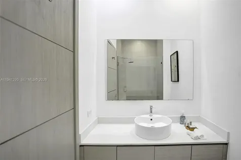 2600 E Hallandale Beach Boulevard Hallandale Beach FL 33009
