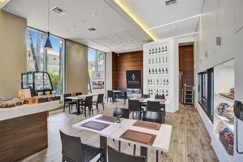 2600 E Hallandale Beach Boulevard Hallandale Beach FL 33009