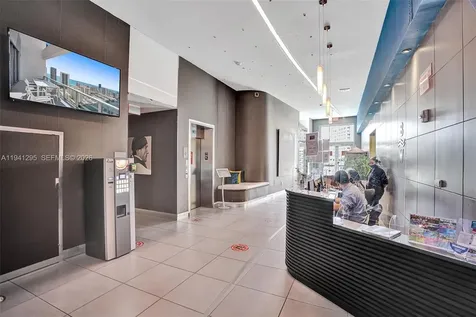 2600 E Hallandale Beach Boulevard Hallandale Beach FL 33009