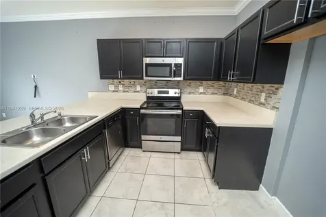 3136 SE 2nd Drive Homestead FL 33033