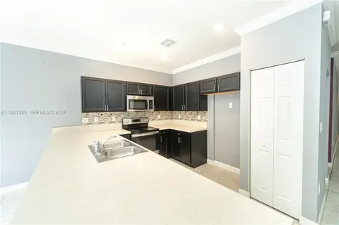 3136 SE 2nd Drive Homestead FL 33033