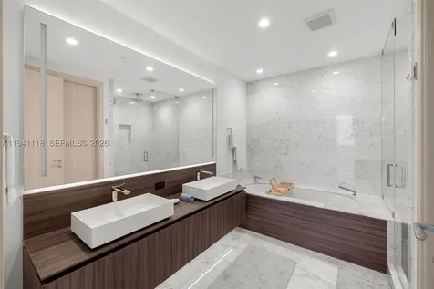 1000 Brickell Plaza Miami FL 33131