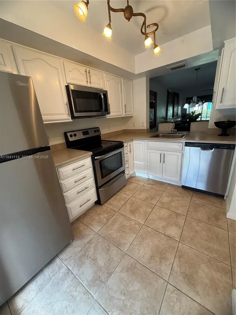 2371 SW 15th Street Deerfield Beach FL 33442