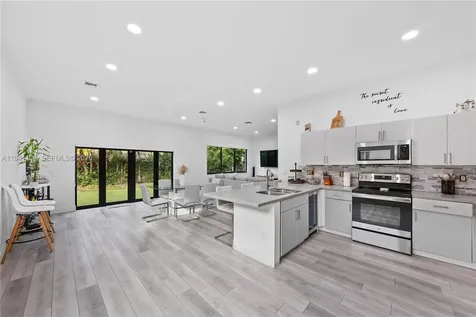 918 NE 36th Avenue Homestead FL 33033
