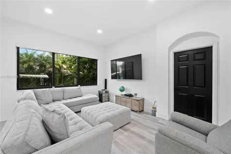 918 NE 36th Avenue Homestead FL 33033