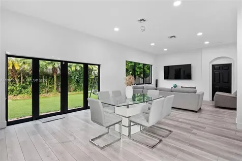 918 NE 36th Avenue Homestead FL 33033